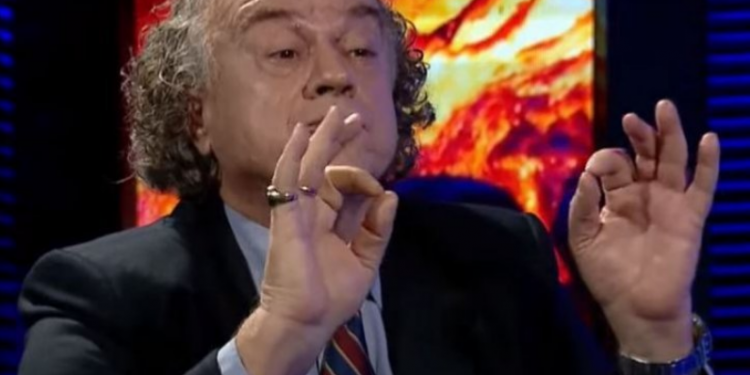 Bujar Asqeriu: Më kërcënuan me fëmijën, djali m’u lut të mos flas më. Jetoj në një dhomë e kuzhinë akoma