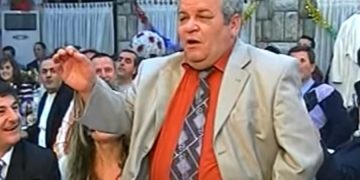 Mjeshtri i madh Besnik Çinari, aktori i humorit me ndikim artistik dhe social në Shkodër dhe Shqipëri.