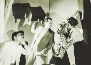 Puthja e parë le*bike në teatrin shqiptar në ‘58, Tinka Kurti rrëfen episodin me Roza Anagnostin në skenë: Mehmet Shehu më bëri aktore