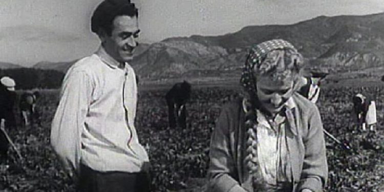 I paharruar “Artisti i Popullit” Thimi Filip sot 34 vjet nga largimi prej kësaj bote