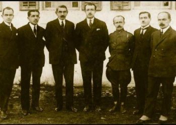 “O Shqipëri, o gur e hi”! Himara një betejë e fituar nga bijtë e Jorgo Kolekës me andartët grek të Spiro Spiromilos