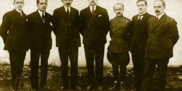 “O Shqipëri, o gur e hi”! Himara një betejë e fituar nga bijtë e Jorgo Kolekës me andartët grek të Spiro Spiromilos