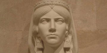 Si u tradhëtua Teuta mbretëresha e pamposhtur ilire  nga njeriu i saj i afërt për të humbur betejën me romakët dhe fronin?