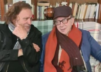 Kadare në një recitim të veçantë nga Majakovski me Timo Fllokon duke udhëtuar bashkë do i’u lërë pa fjalë (Video)