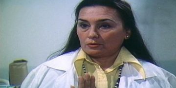 Një vështrim mbi jetën dhe aktivitetin e një prej zonjave më fisnike të skenës dhe ekranit shqiptar  Antoneta Papapavli, “Artiste e merituar”