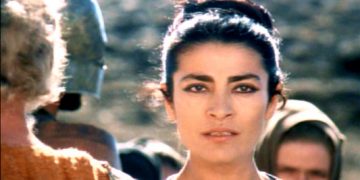 Në kujtim të 95 vjetorit të lindjes së aktores së madhe Irene Papas (Lejleku) dhe sekreti i saj shqiptarë i pamohueshëm!