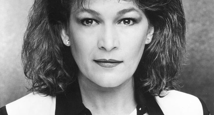 Rrefimi i dhimshëm i Justina Aliajt: Ikëm të tmerruar nga Shqipëria kur trokita në zyrën e demokratëve dhe më priti një komunist me “damkë të zezë”