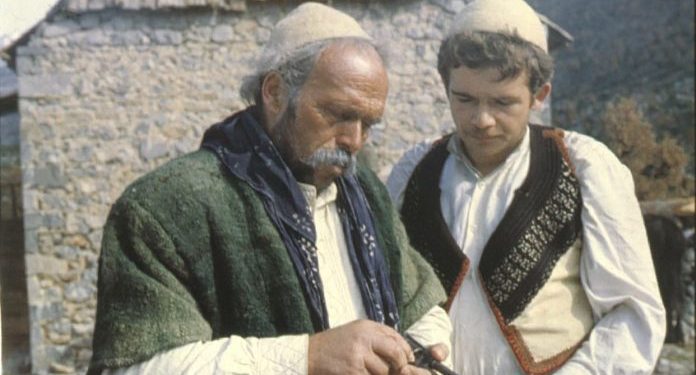 In memorie! Ndrek Luca, njeri i thjeshtë, aktor i pavdekshëm sot ka ditën e lindjes