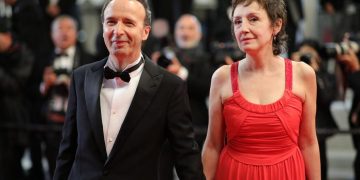 Fjalimi emocionues i Roberto Benignit dedikuar gruas së tij: Jam këtu falë teje!