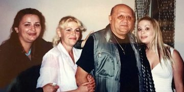 “Sa më mungon babi…”! Letra emocionuese e vajzës së Ferdinand Radit