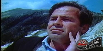 Historia e dhimbshme e 10 lekëshit, rrëfimi i aktorit Nikolla Llambro