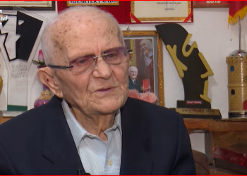 98 vjeç dhe ende luan në skenë, sekreti i jetëgjatësisë i Koço Qendros