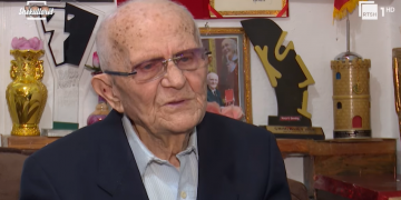 98 vjeç dhe ende luan në skenë, sekreti i jetëgjatësisë i Koço Qendros