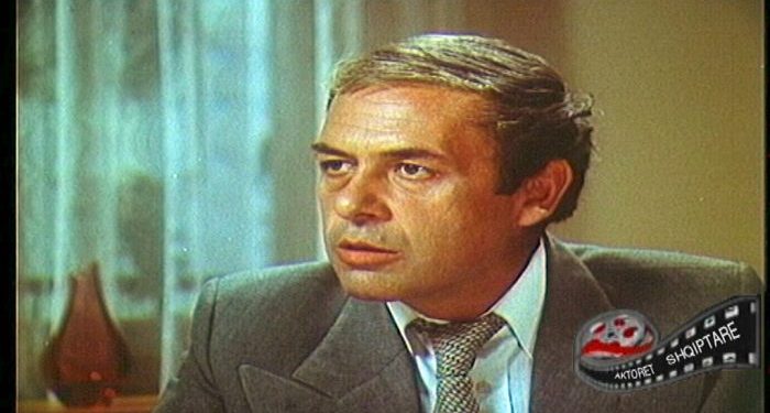 “Rikard, a të kujtohet ’97-ta, kur të pyeta se përse nuk ikën në Greqi dhe më the më mirë të vdes nga ndonjë plumb qorr të bashkatdhetarëve, se…”