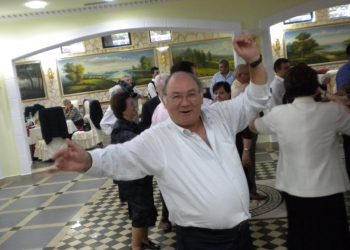 Gëzim Kame feston ditëlindjen, Pëllumb Kulla urim të veçantë: Miku im, gëzuar dy shtatat! U bëfsh tre njësha