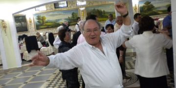 Gëzim Kame feston ditëlindjen, Pëllumb Kulla urim të veçantë: Miku im, gëzuar dy shtatat! U bëfsh tre njësha