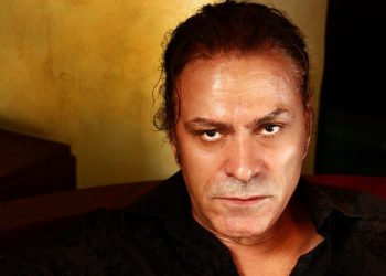 Vuajtjet e fëmijërisë së ikonës së kinemas Timo Flloko: Si na e ndanë familjen pas prishjes me Jugosllavinë