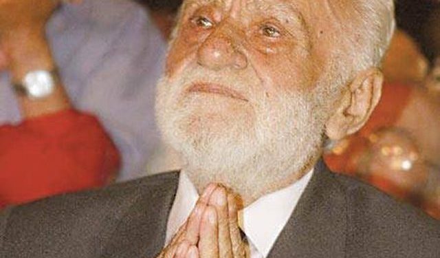 Amaneti i Kadri Roshit, përlotet nusja: Mos na harroni na …