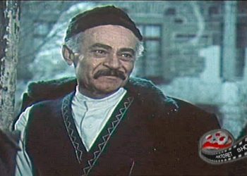 Rrëfimi i pabotuar i kolosit të aktrimit Kadri Roshit: E nisa si pastrues banjosh e hamall që mbante thasë me çimento 13 orë në ditë