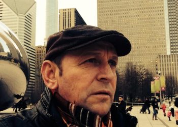 Ajka e humorit korçarë Arben Dervishi feston 62 vjetorin përtej Oqeanit larg Korçës së tij të dashur