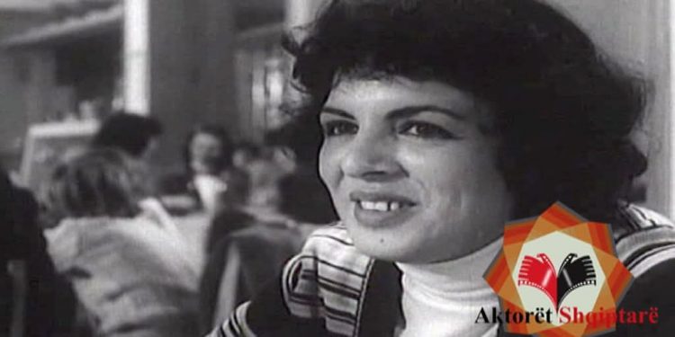 Aktorja e mrekullueshme Jetmira Dusha festoi 70 vjetorin e lindjes duke e ndjerë mungesën e skenës