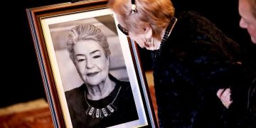 Puthja e lamtumirës