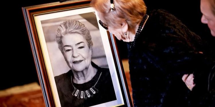 Puthja e lamtumirës