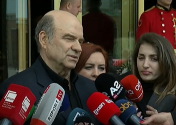 Largimi i mbretëreshës së aktrimit, i biri aktori  Ndriçim Xhepa tregon pengun e fundit të nënës