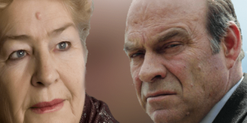 Margarita Xhepa në rolin e nënës të Gencit në filmin “Shokët” ku luan bashkë  me djalin e saj aktorin Ndriçim Xhepa.