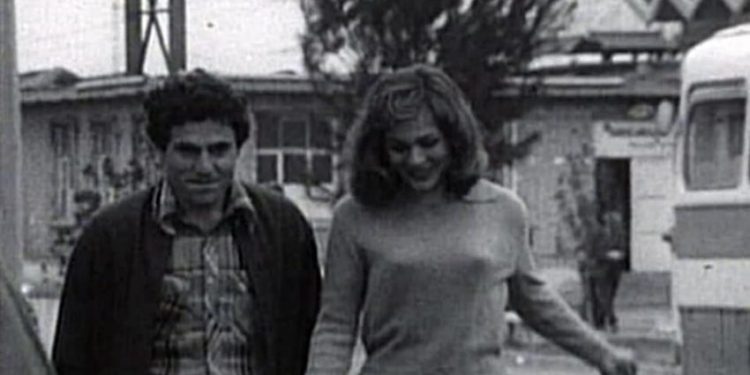 Të paharruarit Shpresa Bërdëllima dhe Xhevdet Feri në filmin “Era e ngrohtë e thellësive”