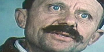 Aktori ikonë i teatrit dhe kinematografisë Koço Qendro festoi 98 vjetorin