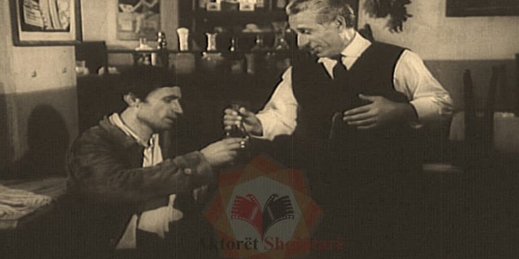 Si dinë ta kujtojnë artistin e madh me trup e shpirt xhevahir Pandi Raidhi miqtë dhe bashkëpunorët e tij pas 26 vitesh larg tyre