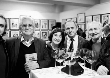 Arti që rron edhe pasi dritat fiken… Trashëgimia më e çmuar shpirtërore e shoqërisë shqiptare