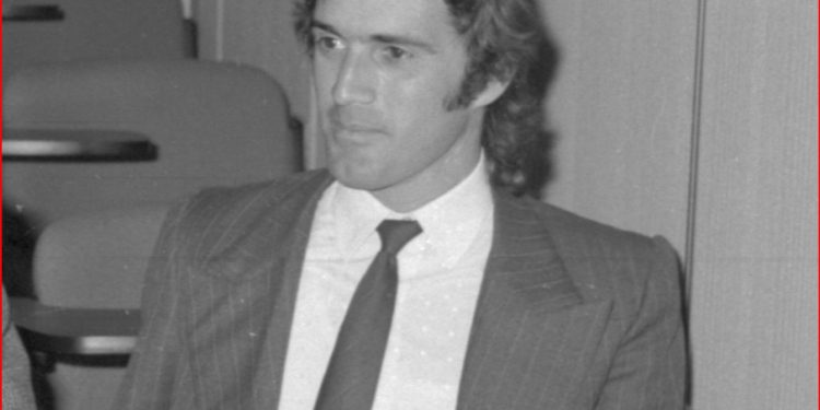 Sot urojmë në ditën e lindjes dhe aktorin e regjisorin e njohur vlonjat Kristaq Skrami.