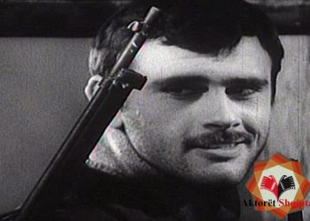 Aktori dhe regjisori Esat Teliti feston 75 vjetorin e lindjes