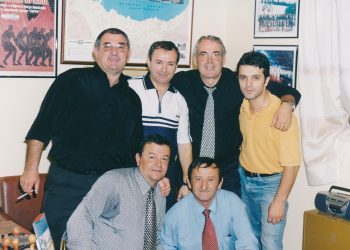 Nostalgjia e një fotoje që na zgjon kujtime për katër parodistët e Vlorës