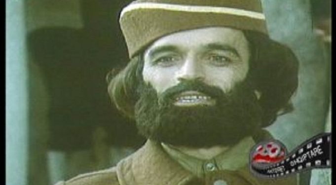 “Mihal Grameno” i ringjallur, aktori i mirënjohur jo vetëm i skenës shqiptare por edhe në atë ndërkombëtare Gjergj Lala festoi 78 vjetorin lindjes