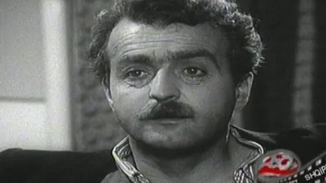 Gjysëm shekulli në skenën shqiptare legjenda e humorit “Artisti i Popullit” Luftar Paja feston 84 vjetorin e lindjes