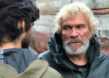 Aktori dhe regjisori shkodran Bruno Shllaku sot 69 vjeç … I urojmë të festojë sa më shumë vite të tjera.