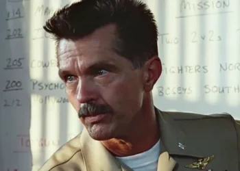 Vdes ylli i filmave “Alien” dhe “Top Gun”, Tom Skerrit ndërron jetë në moshën 93-vjeçare